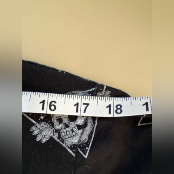 WXYZ mfg co - T-shirt - Picture 10 of 12